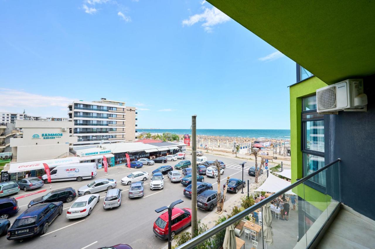Beachfront 1Br Apartment- Spa N Pools Mamaia Bagian luar foto
